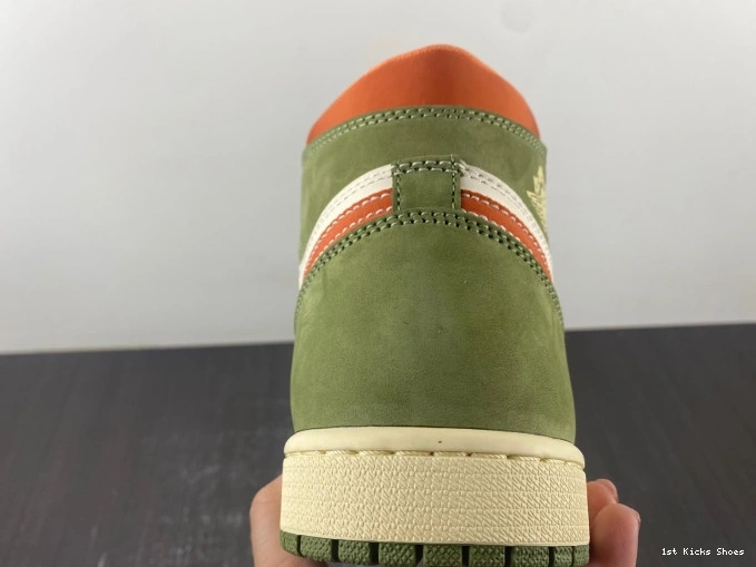 1st Kicks Air Craft Jordan 1 FB9934-300 Celadon High OG 0820